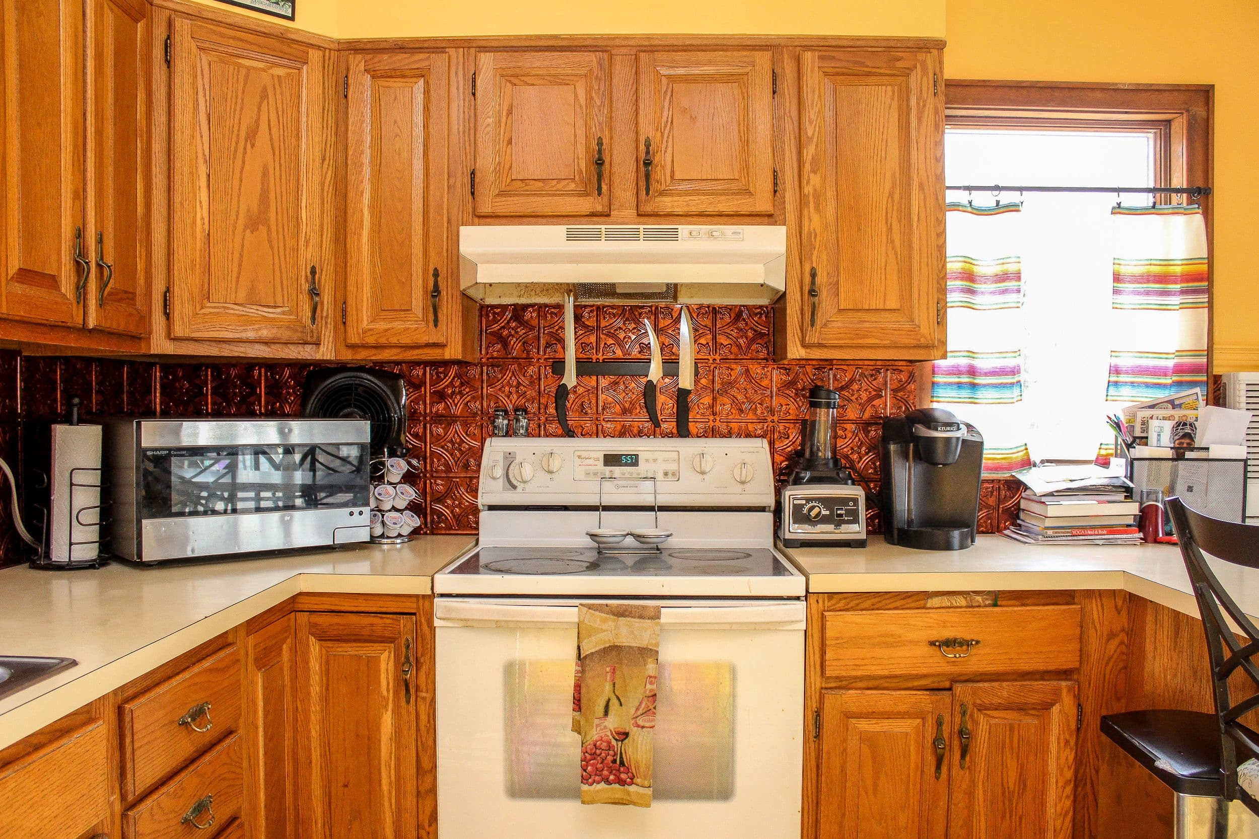 Kitchen before redesign